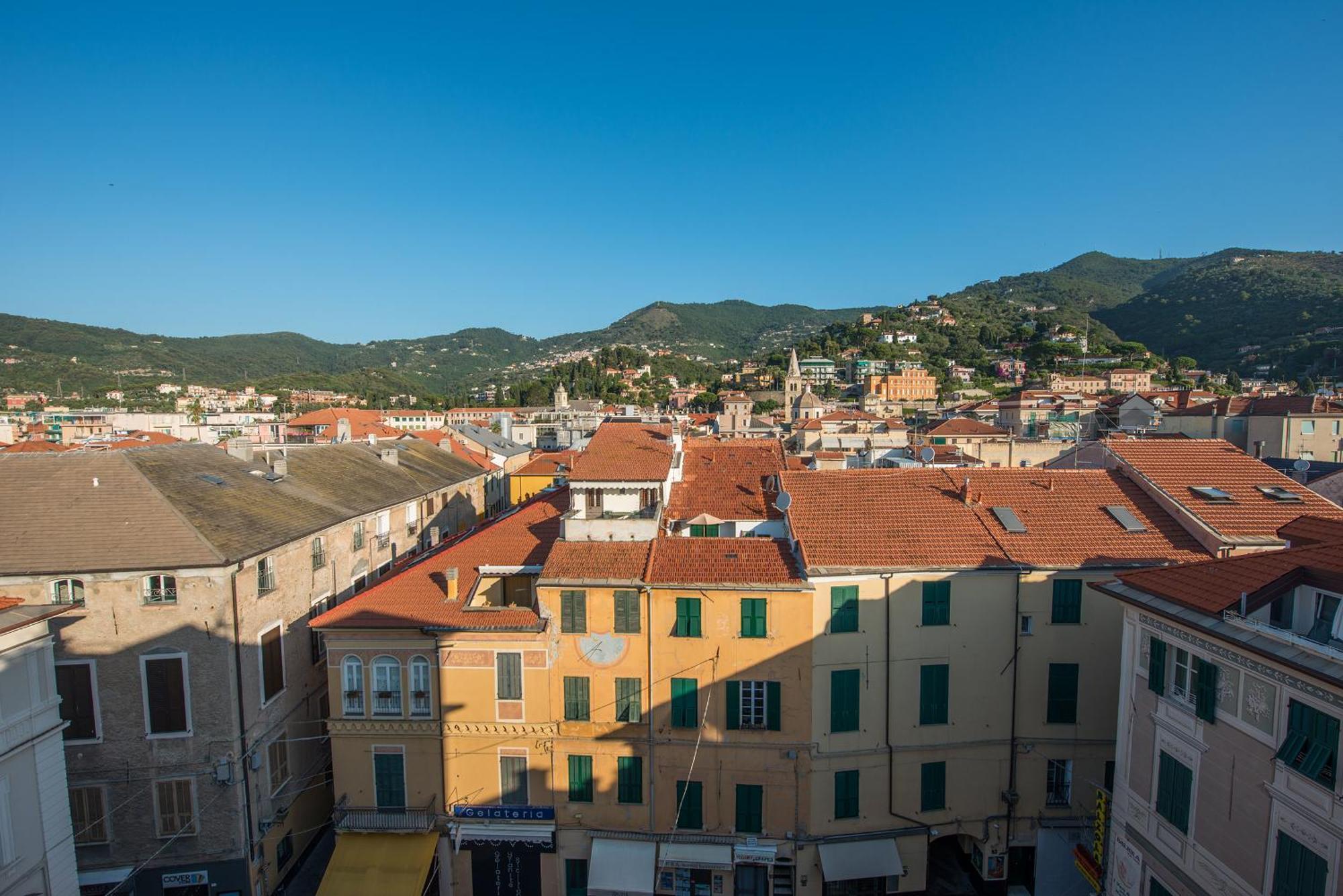 Ligure 4*